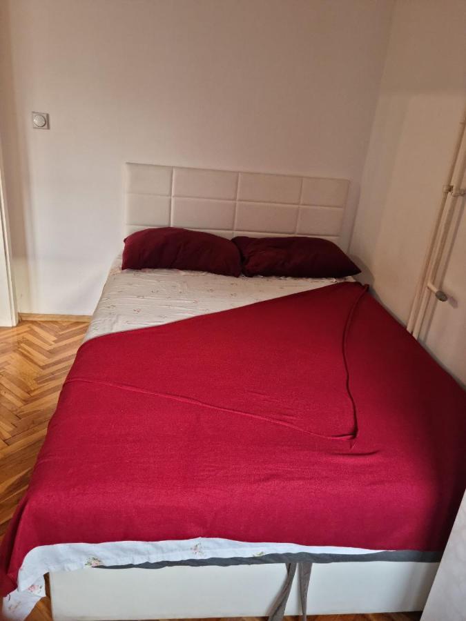 Empire Apartments Скопье Экстерьер фото